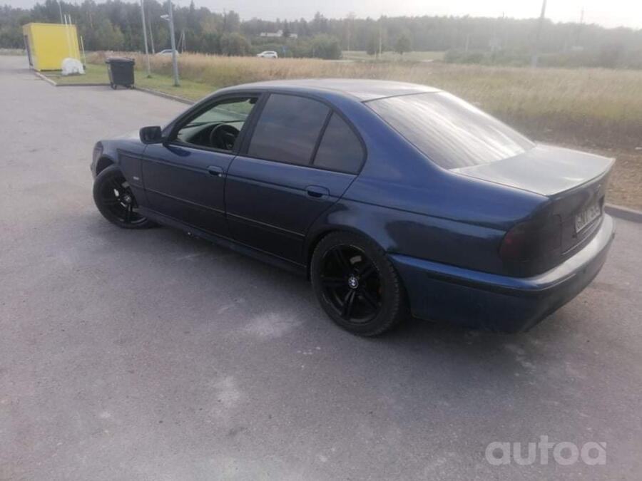 BMW 5 Series E39 Sedan 4-doors
