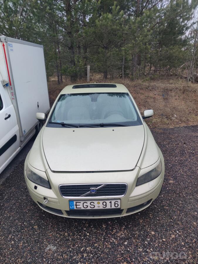 Volvo S40 2 generation Sedan