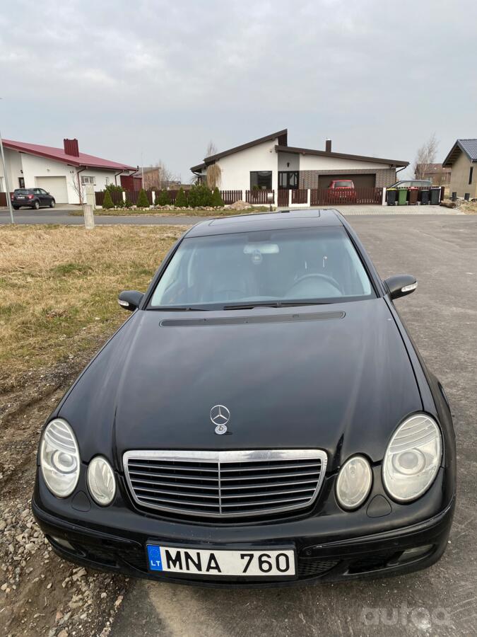 Mercedes-Benz E-Class W211 Sedan