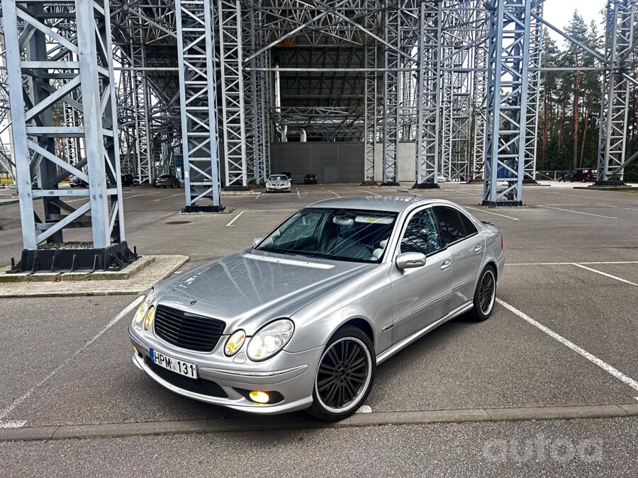 Mercedes-Benz E-Class W211 Sedan