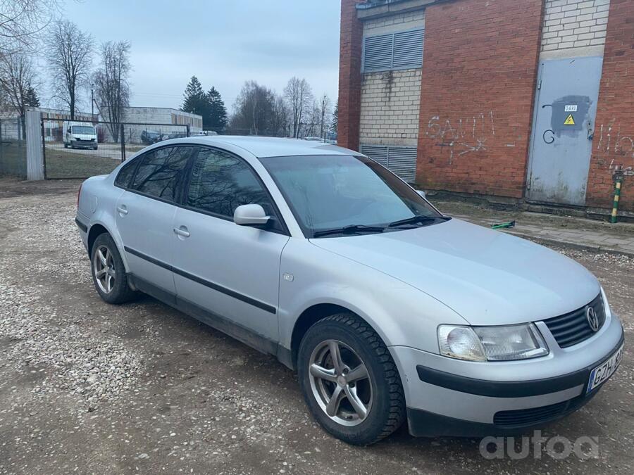 Volkswagen Passat B5 Sedan 4-doors
