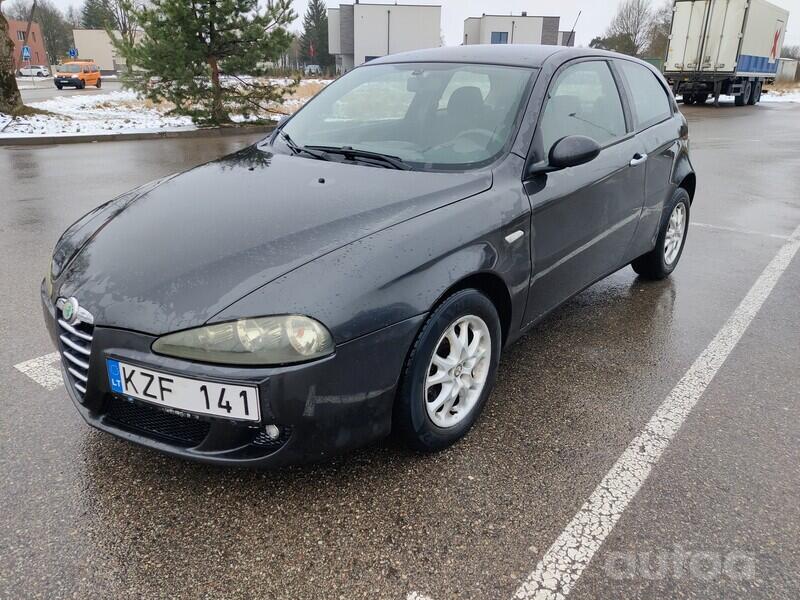 Alfa Romeo 147 2 generation Hatchback 3-doors