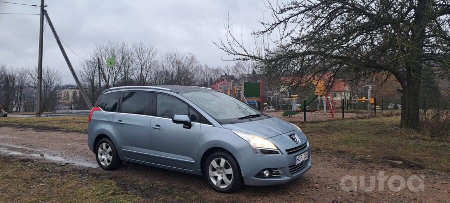 Peugeot 5008 1 generation Minivan