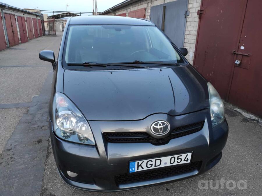 Toyota Corolla Verso 1 generation [restyling] -2 generation