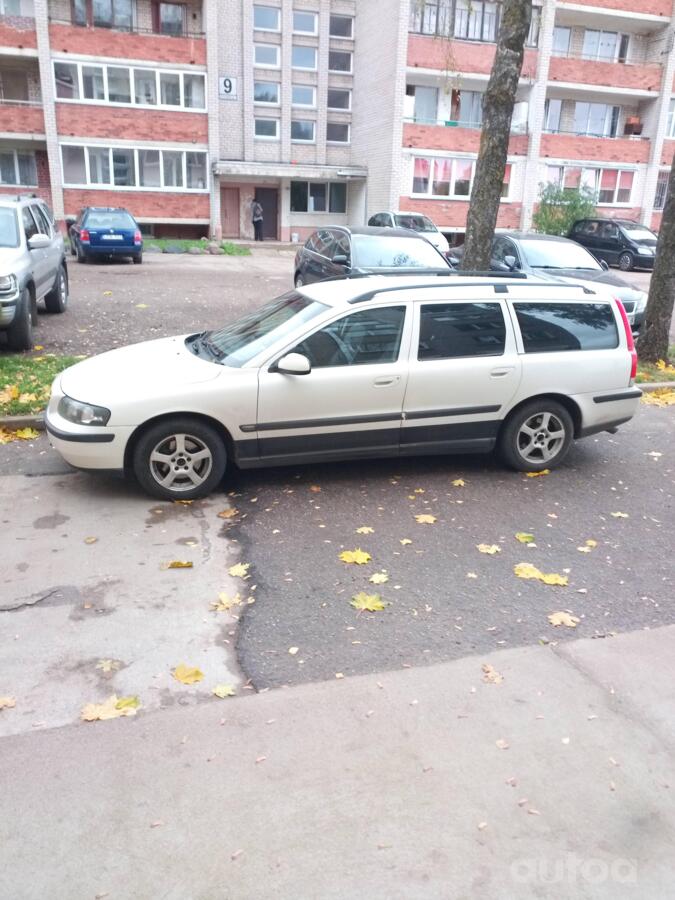 Volvo V70 2 generation R wagon 5-doors