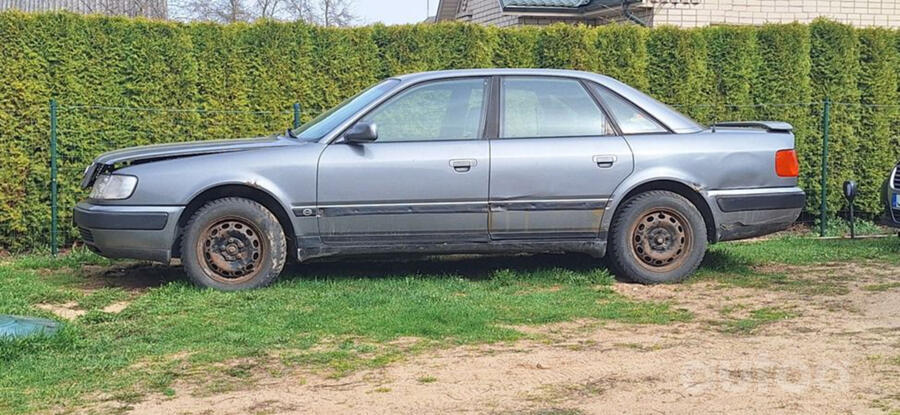 Audi 100 4A/C4 Sedan
