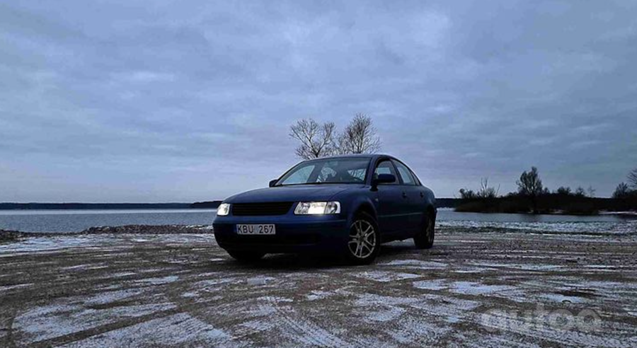 Volkswagen Passat B5 Sedan 4-doors