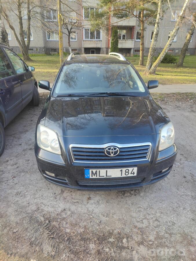 Toyota Avensis 2 generation wagon