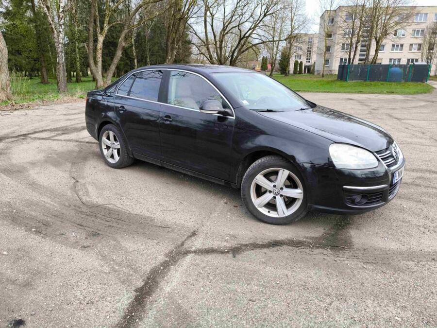 Volkswagen Jetta 5 generation Sedan 4-doors