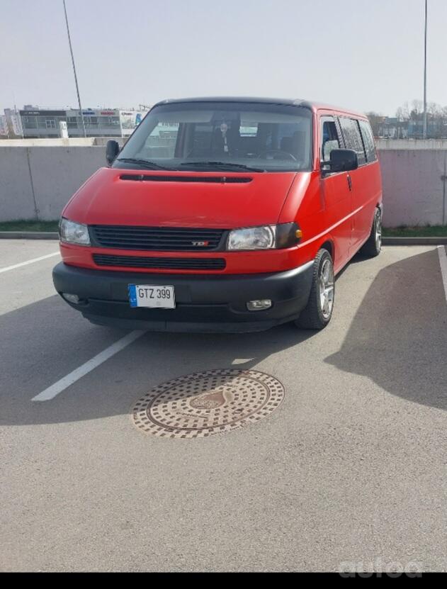 Volkswagen Caravelle T4 Minivan