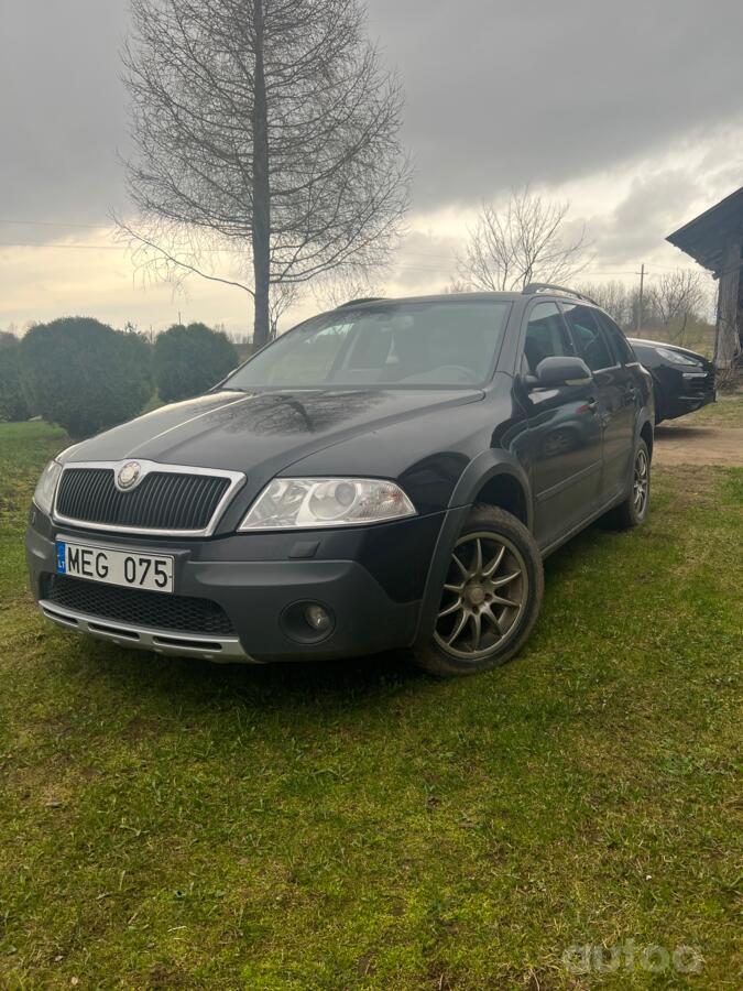 Skoda Octavia 2 generation Combi Scout wagon 5-doors