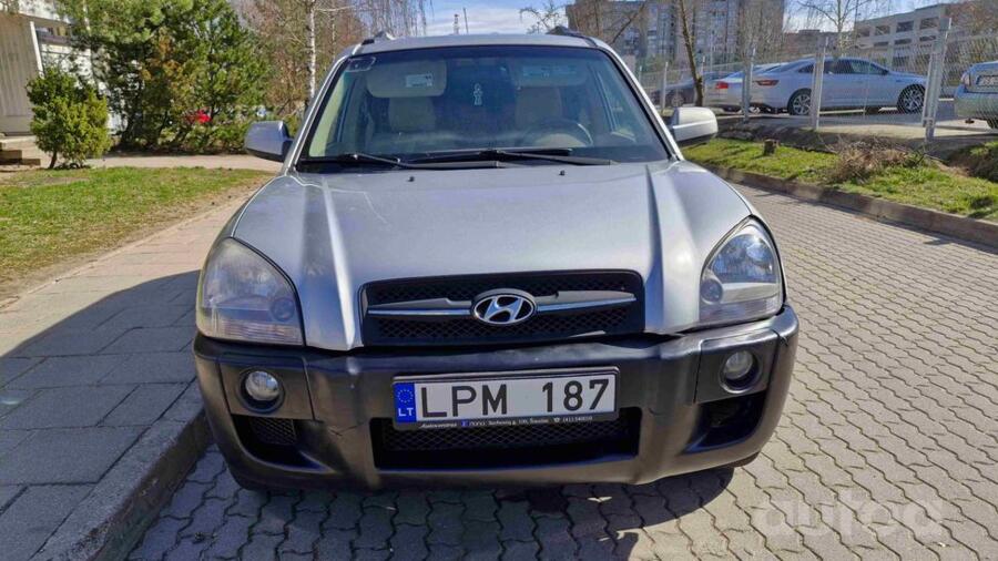 Hyundai Tucson 1 generation Crossover