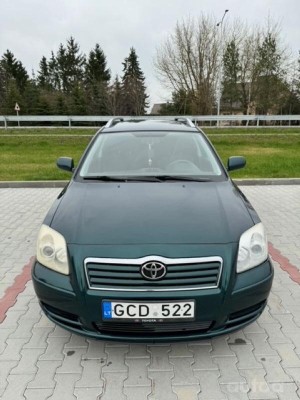 Toyota Avensis 2 generation wagon