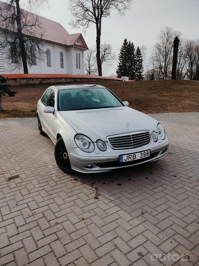 Mercedes-Benz E-Class W211 Sedan