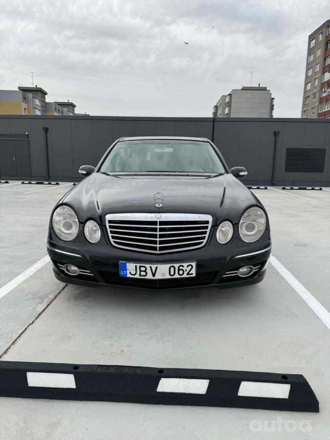Mercedes-Benz E-Class W211 Sedan