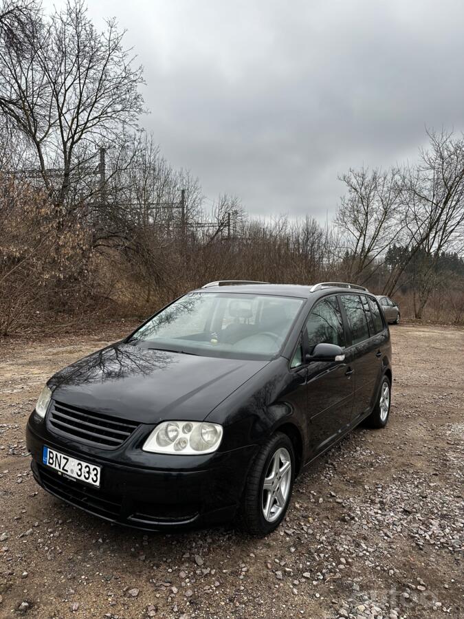 Volkswagen Touran 1 generation Minivan