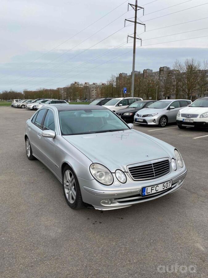 Mercedes-Benz E-Class W211 Sedan