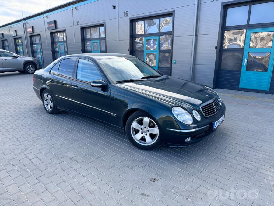 Mercedes-Benz E-Class W211 Sedan
