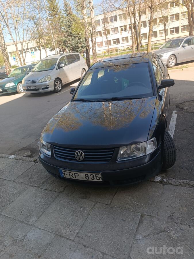 Volkswagen Passat B5 Sedan 4-doors