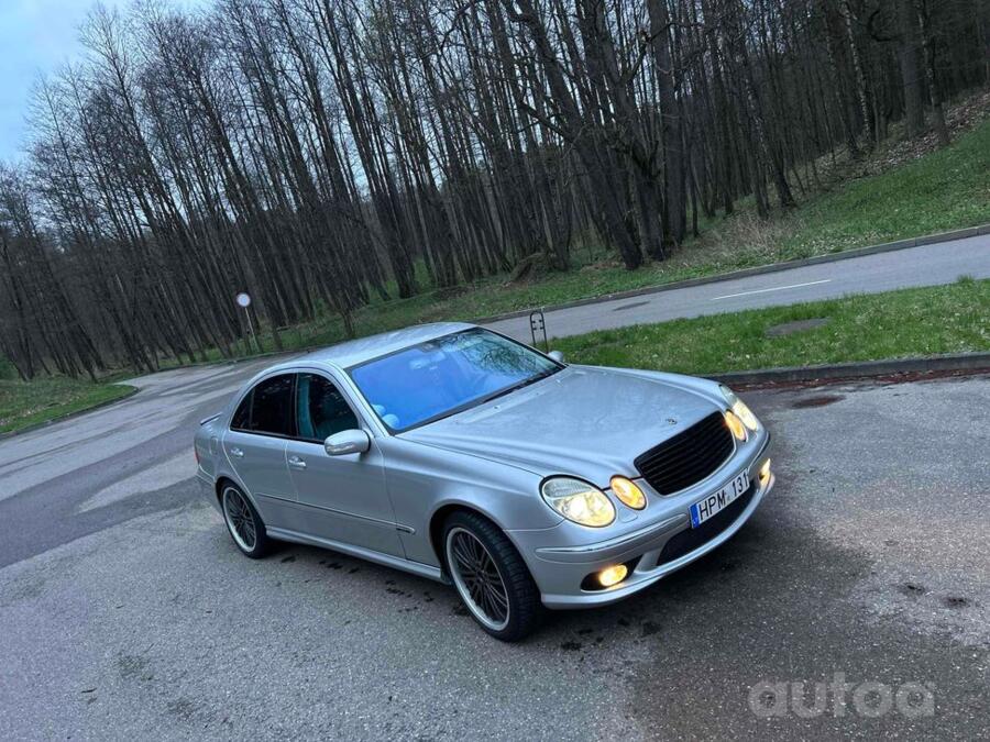 Mercedes-Benz E-Class W211 Sedan