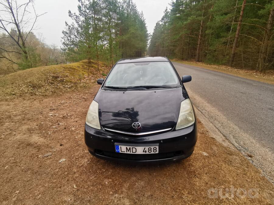 Toyota Prius 2 generation Hatchback