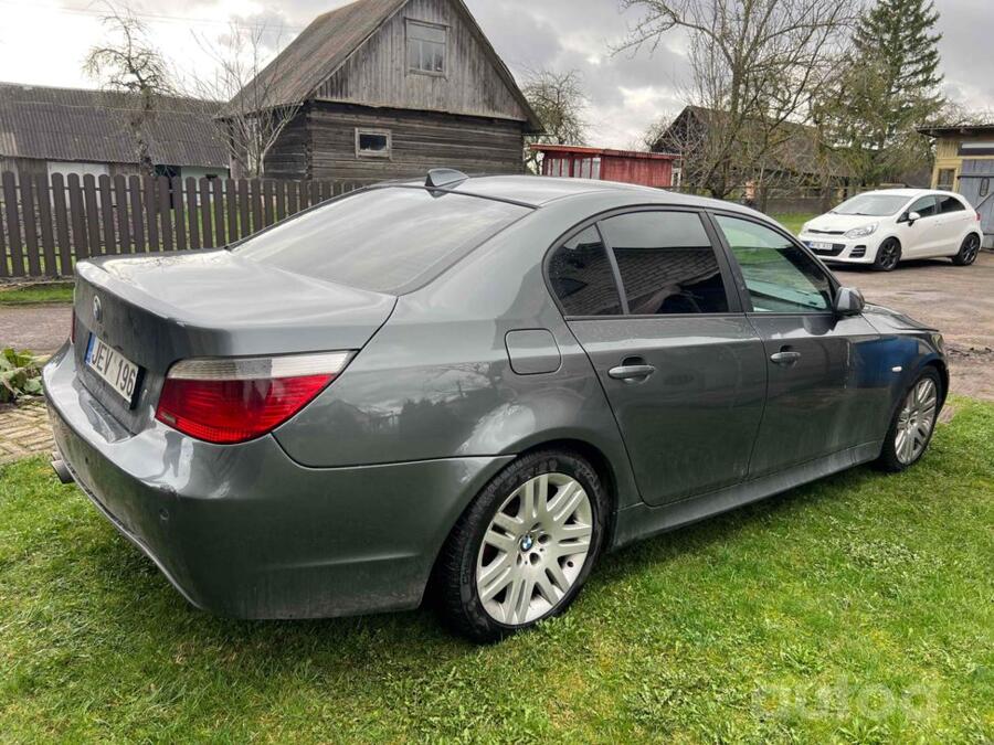 BMW 5 Series E60/E61 Sedan