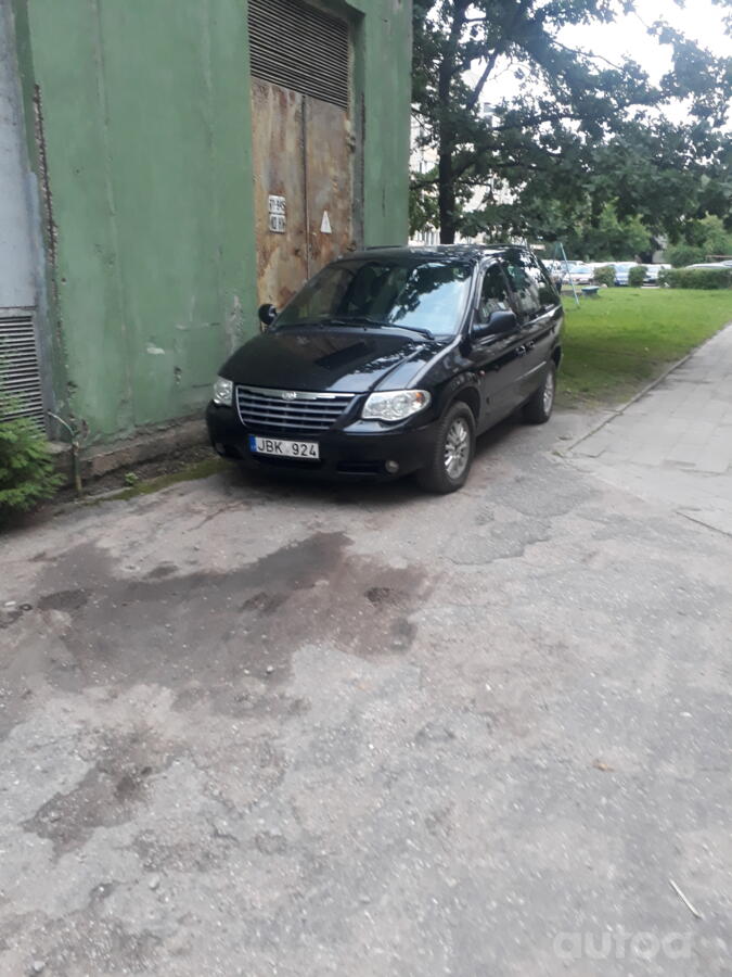 Chrysler Voyager 4 generation [restyling] Minivan