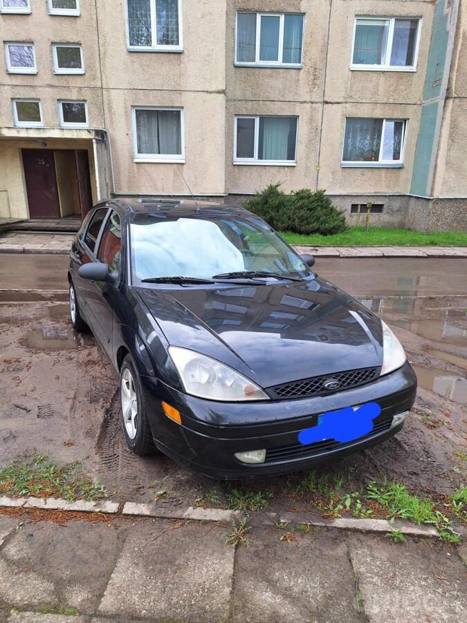 Ford Focus 1 generation [restyling] Hatchback 5-doors