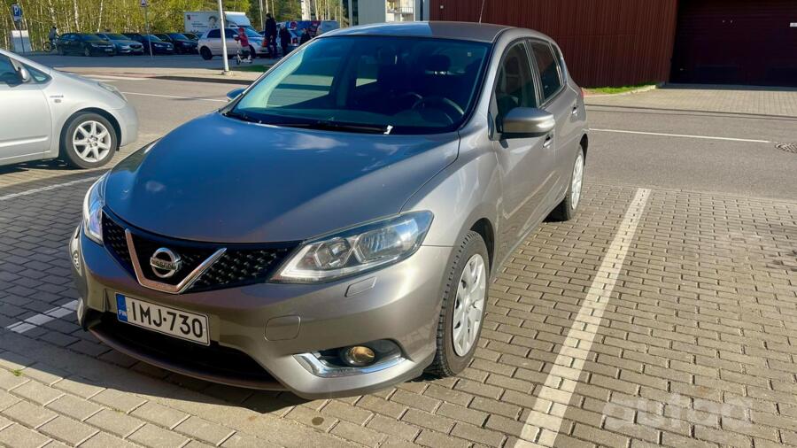 Nissan Pulsar NB17