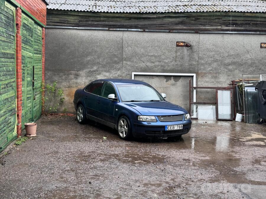 Volkswagen Passat B5 Sedan 4-doors