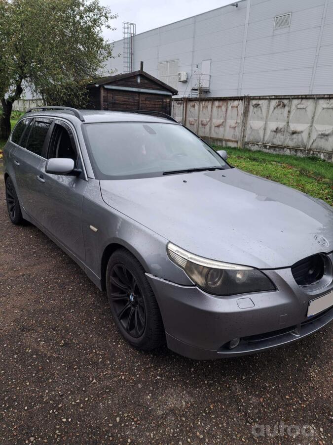 BMW 5 Series E60/E61 Touring wagon