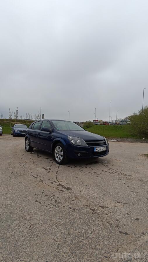 Opel Astra H Hatchback