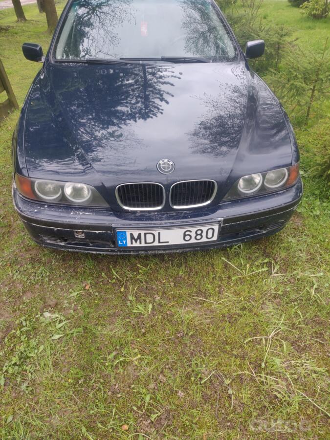BMW 5 Series E39 Sedan 4-doors