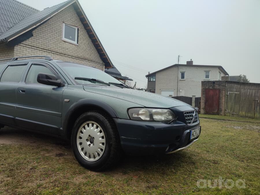 Volvo XC70 2 generation wagon