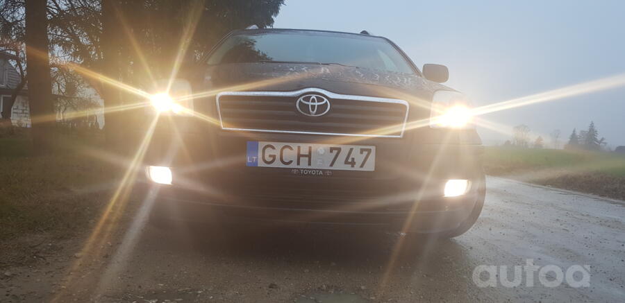 Toyota Avensis 2 generation wagon