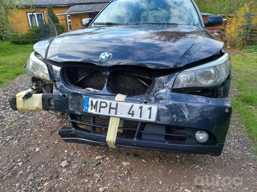 BMW 5 Series E60/E61 Touring wagon