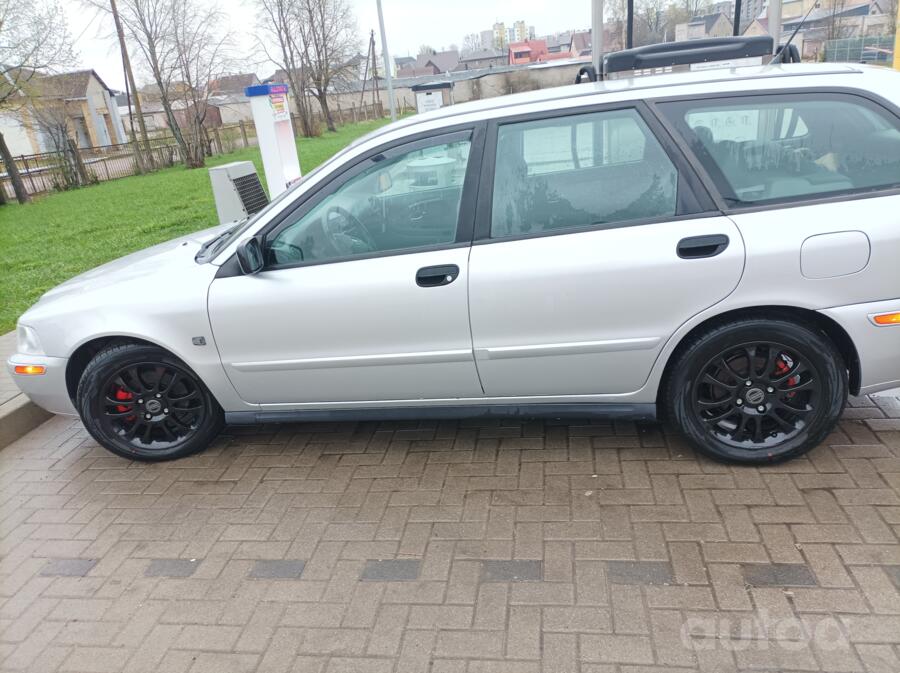 Volvo V40 1 generation [2th restyling] wagon