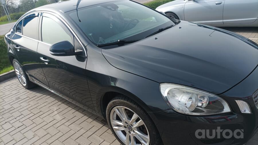 Volvo S60 2 generation Sedan