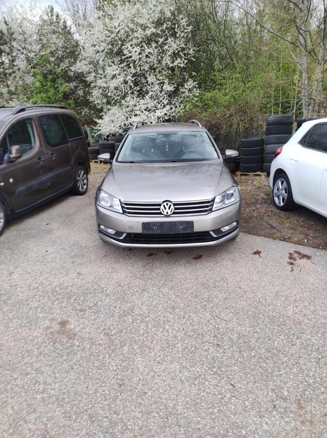 Volkswagen Passat B7 Variant wagon 5-doors