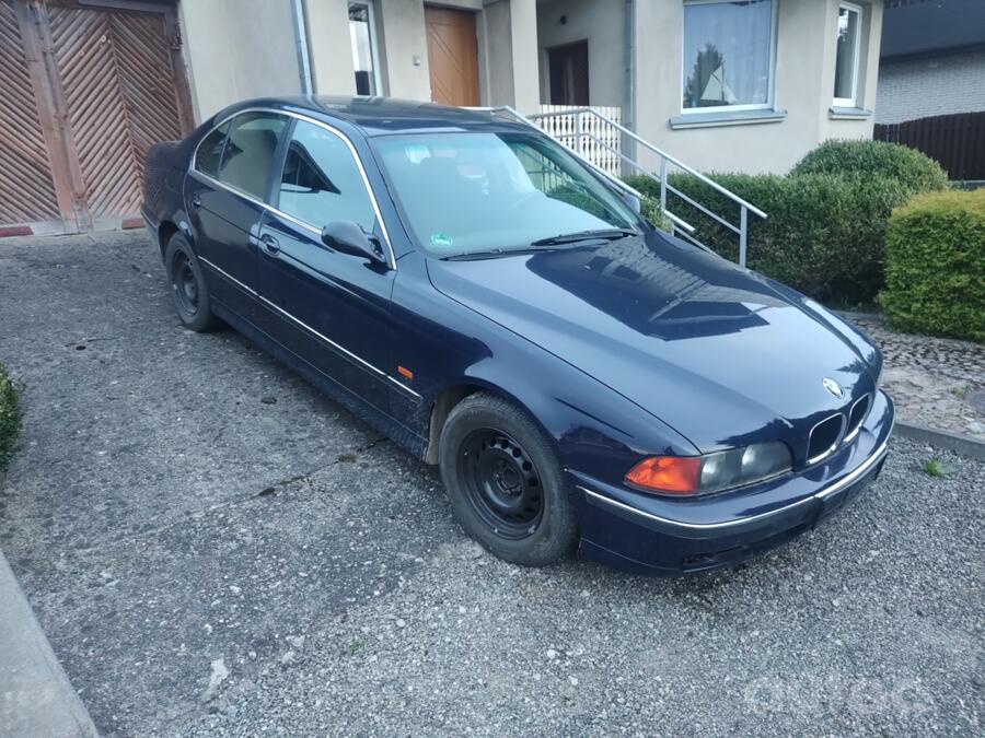 BMW 5 Series E39 Sedan 4-doors