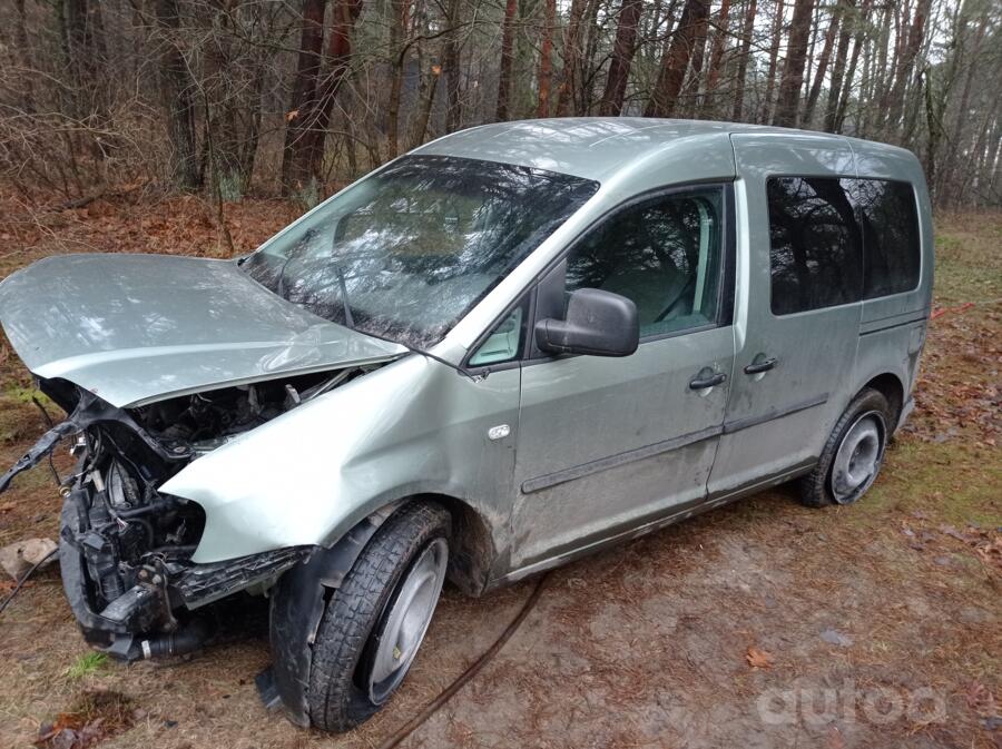 Volkswagen Caddy 3 generation Maxi minivan 4-doors