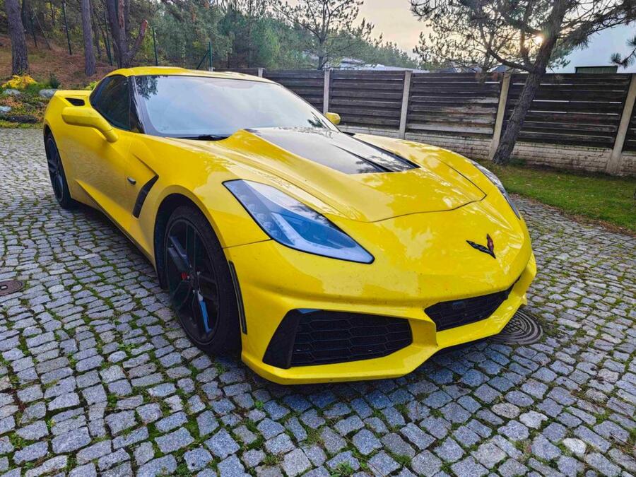 Chevrolet Corvette C7 Stingray targa 2-doors