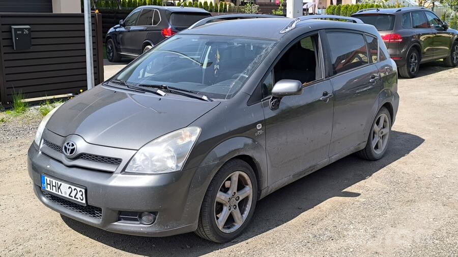 Toyota Corolla Verso 1 generation [restyling] Minivan