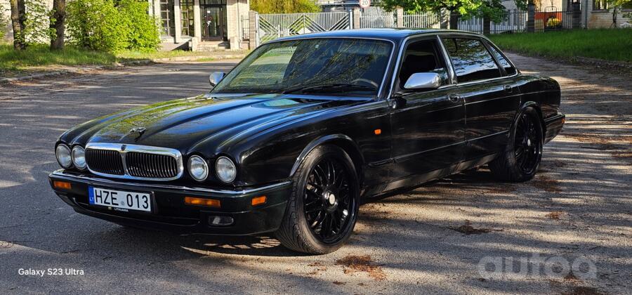 Jaguar XJ X300 Sedan 4-doors