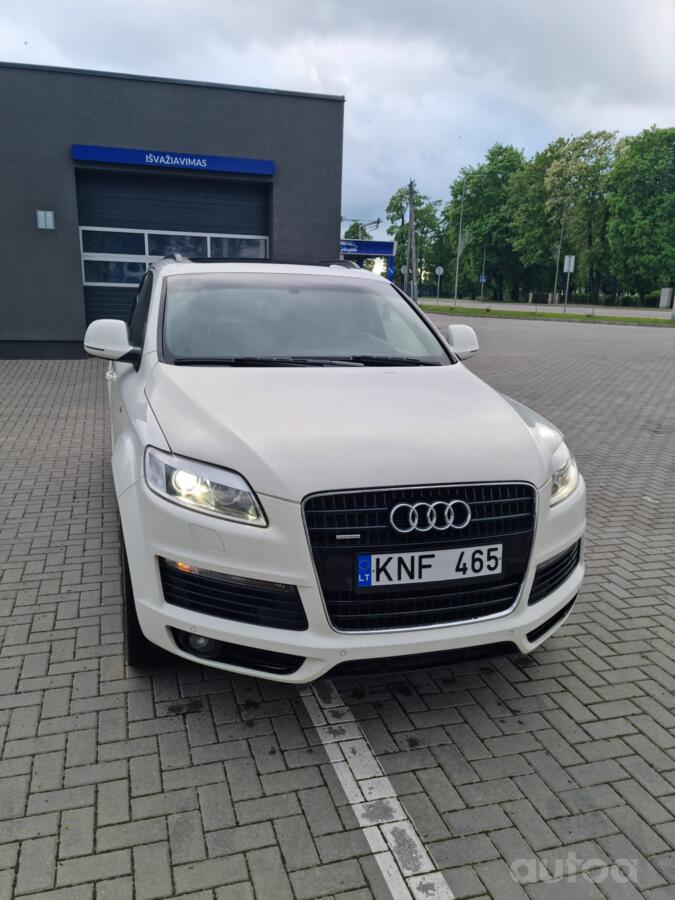 Audi Q7 4L Crossover