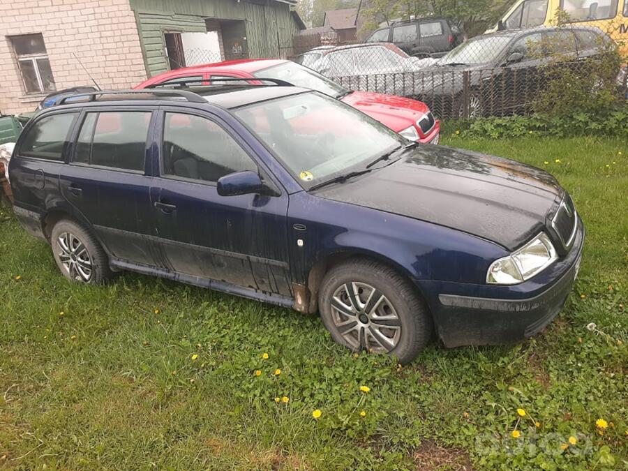Skoda Octavia 1 generation [restyling] Combi wagon 5-doors