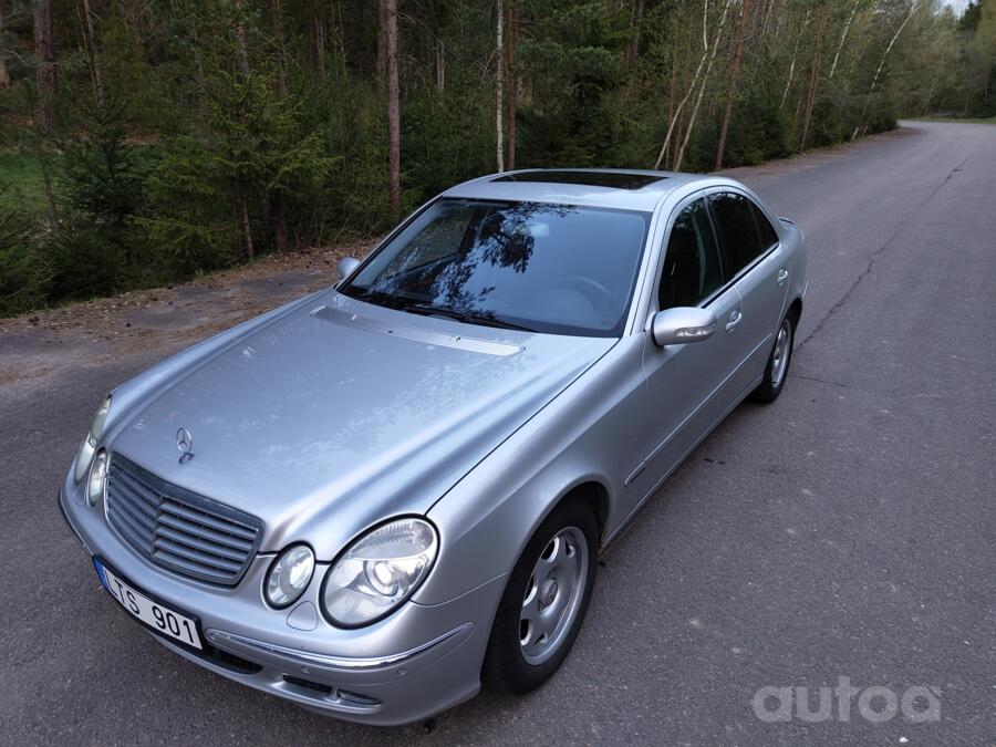 Mercedes-Benz E-Class W211 Sedan