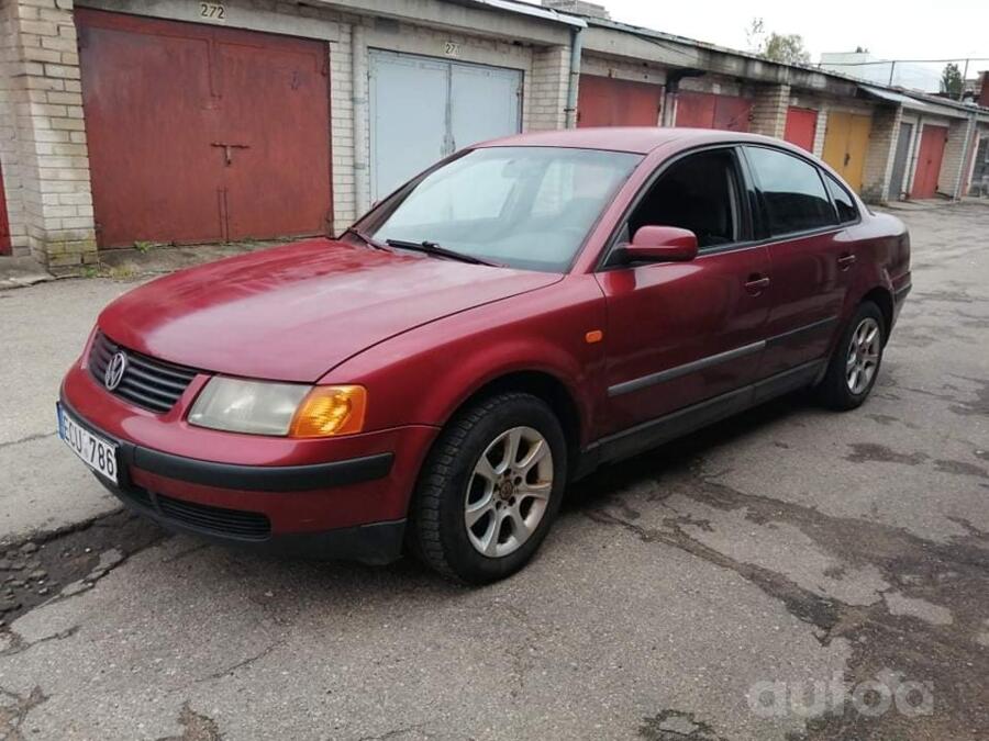 Volkswagen Passat B5 Sedan 4-doors