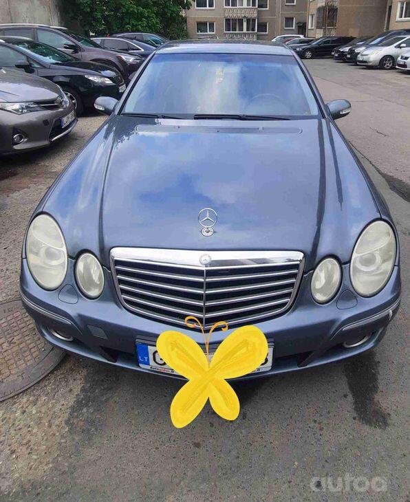 Mercedes-Benz E-Class W211 Sedan