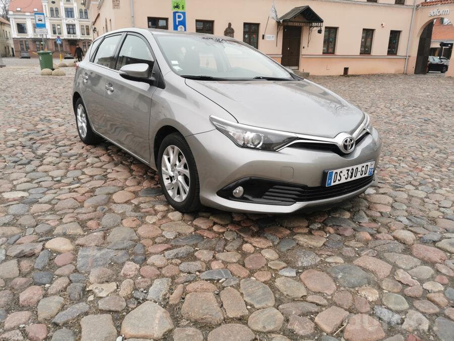 Toyota Auris 2 generation [restyling]